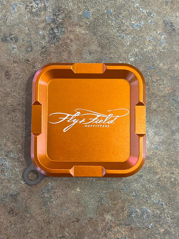 Cling- Mag Grab Plus Fly and Field Logo