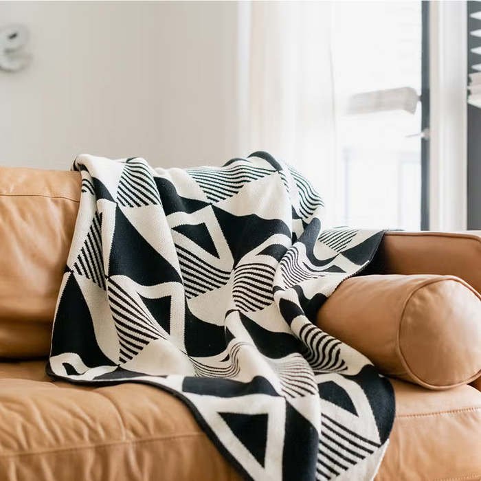 Envie Throw Blanket Black and Cream
