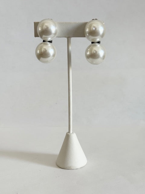 22769 JEFF LIEB 2PEARL EARRING