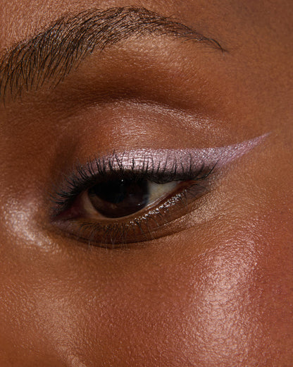 Betina (Seamless Glide Eye Pencil)