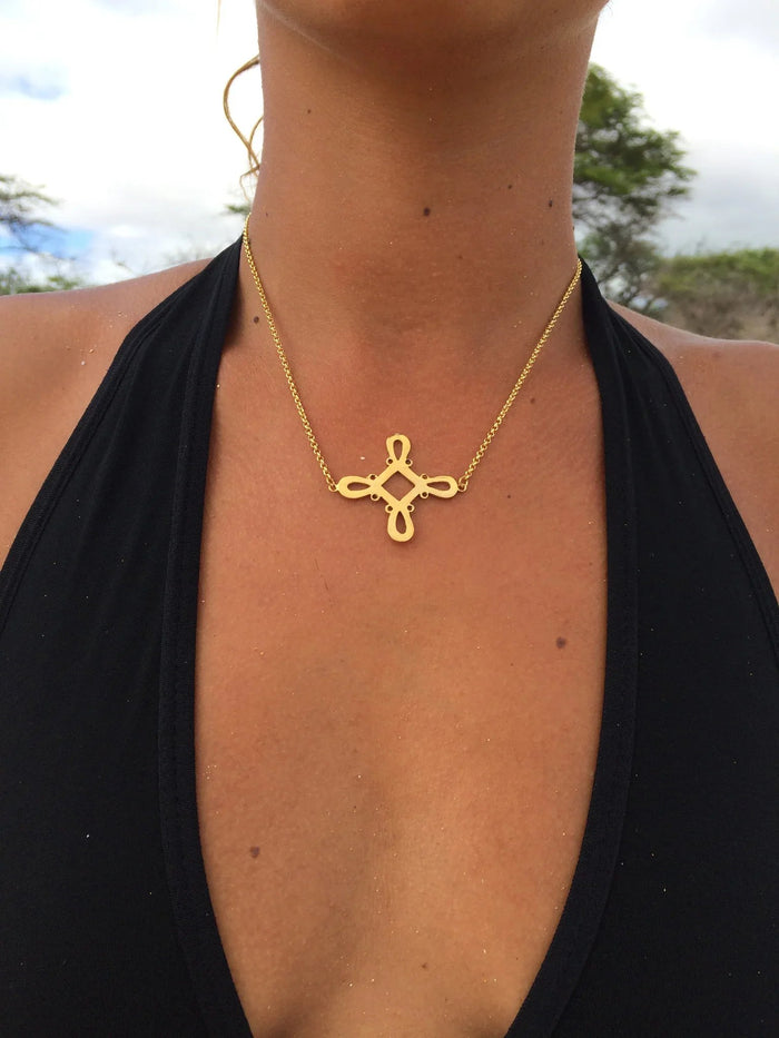 Celtic Clover Pendant - Yelena Noah Designs