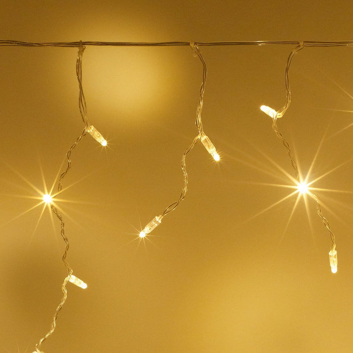ML64YWC_Warm-White-LED-Icicle-Light-christmas-close-up_P4_94d69db1-4f95-45ec-b608-4a7deea6a0eb.jpg