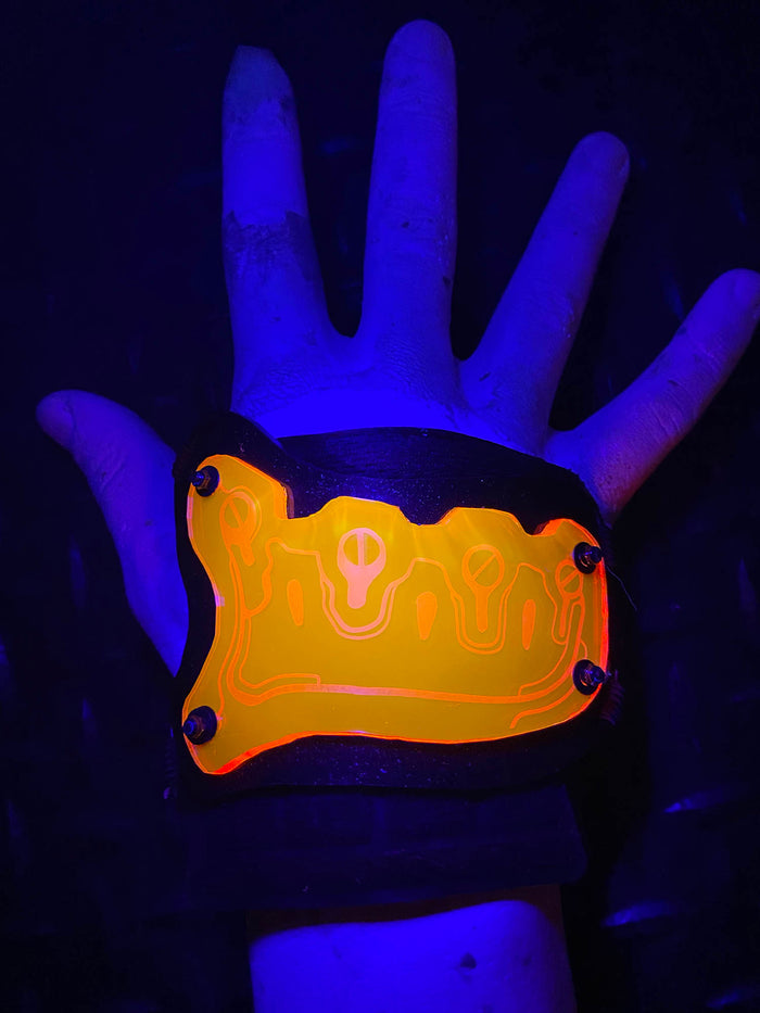 CYBERPUNK ARMOR HAND COVER- SHMEDIUM SIZE
