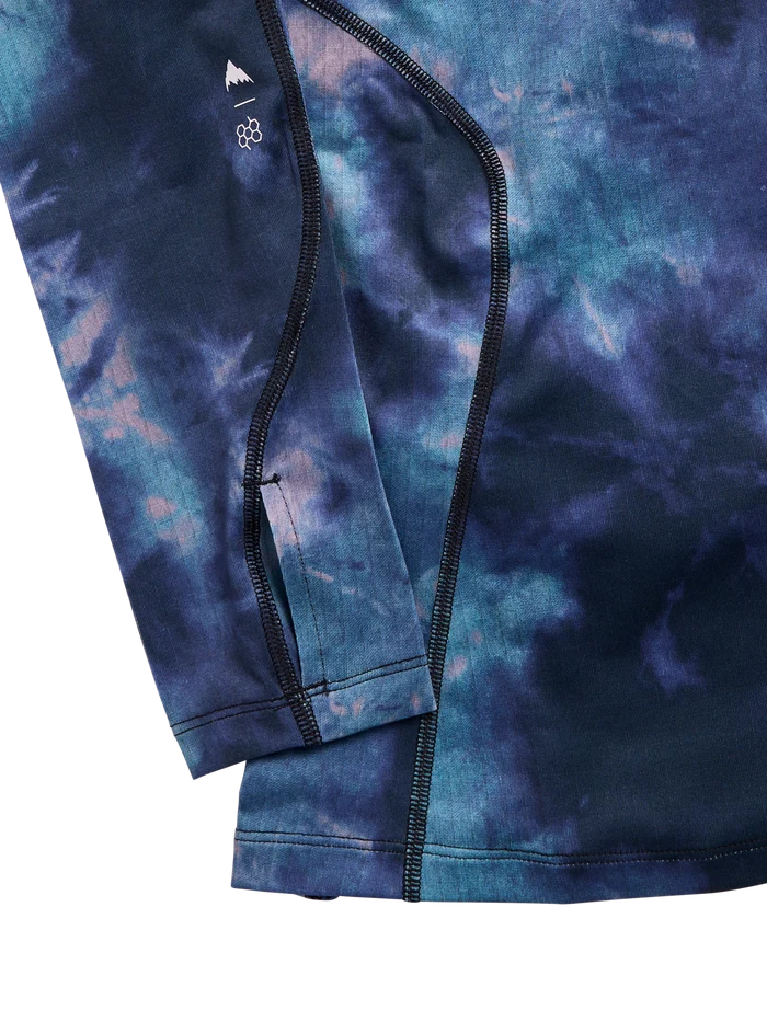 Product image of Women's Burton Lightweight Base Layer Crewneck[Variant:Crystal Dye]