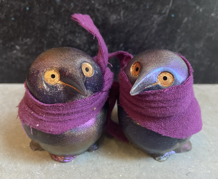 DOOT- CORVID MINI SCULPTURE- HOLO SHIFT- RED