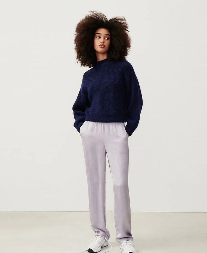 East High Neck Knit
