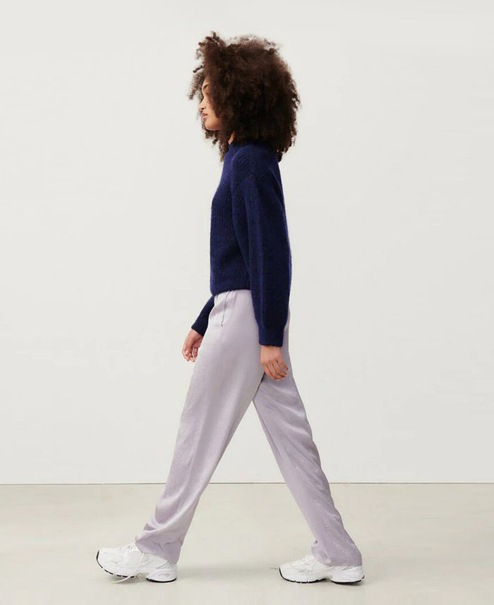 East High Neck Knit