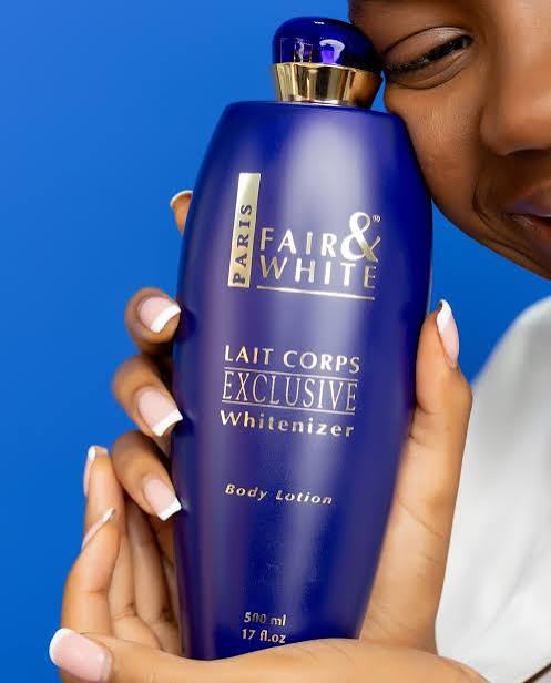Fair & White Vitamin C Exclusive Whitenizer Lotion (500ml)
