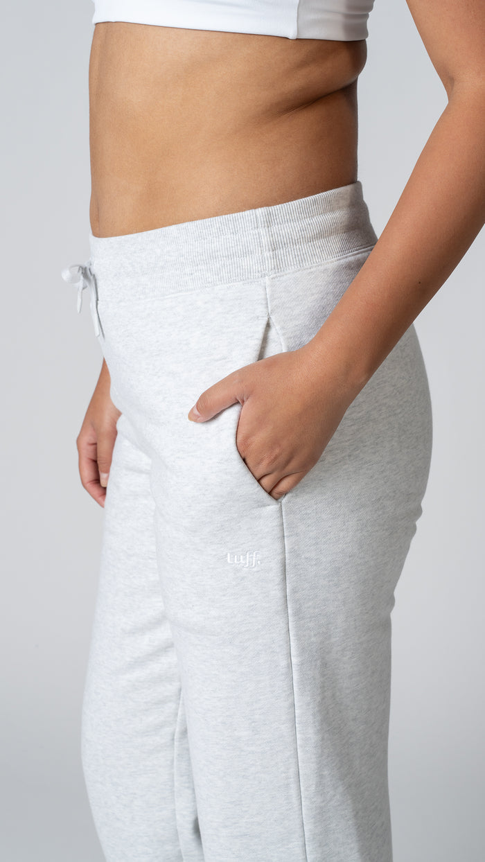 Foundation Jogger Sweatpant in Heather Fog Grey - view 4