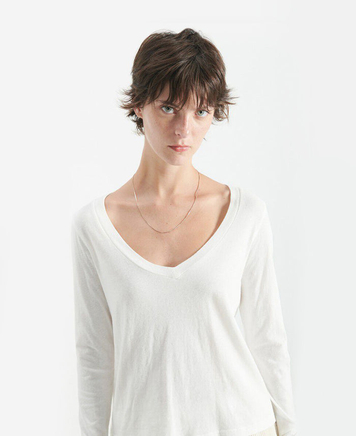 Gami V Neck LS Tee