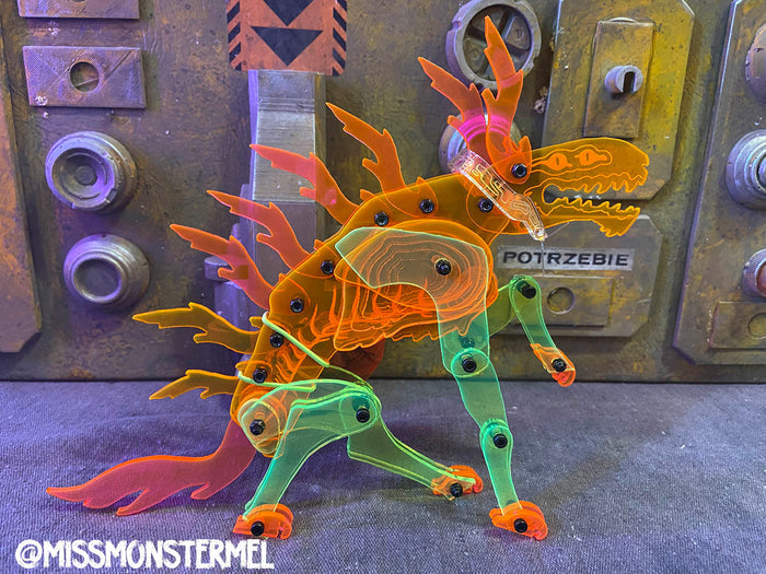 LASER HOUND - POSEABLE ACRYLIC FIGURE NUMBER 16