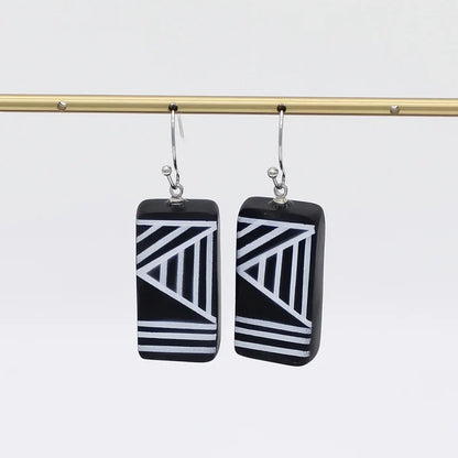 LS25E20 Sylca White Geometric Vesperra Earrings