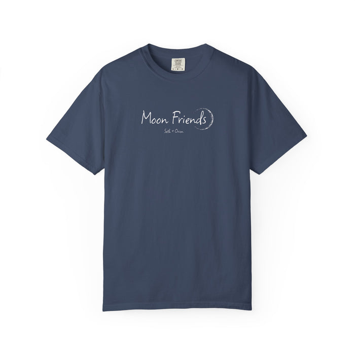 thtgrlreads Comfort Colors navy blue graphic tee featuring "Moon Friends" handwritten white text and crescent moon illustration for a cozy, vintage wash look.