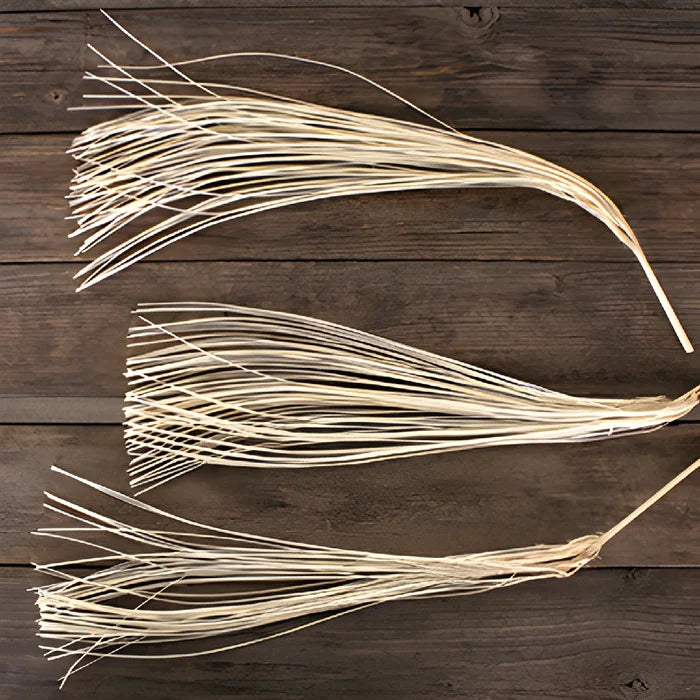 Dried straw palm free flower delivery