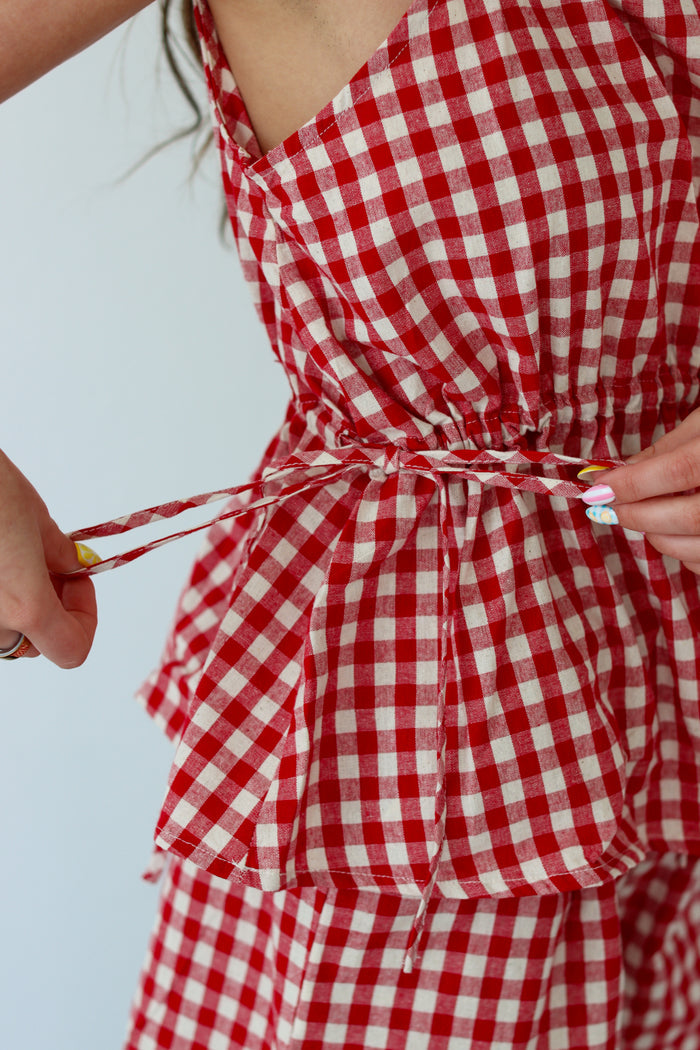 Close up of adjustable waistline