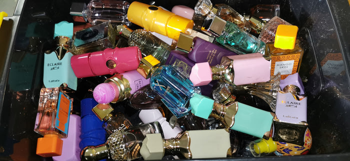 Perfume Mystery Box - 6 Surprise Fragrances with *free refillable tube for your handbag or to mix your own Scent*