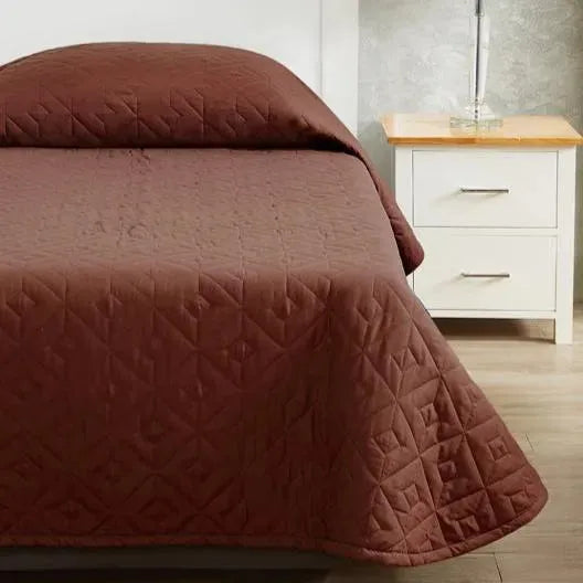 BEM Bedspread / Burgundy / Twin 2 PK