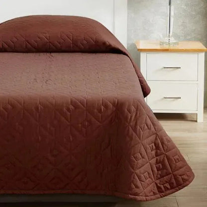 BEM Bedspread / Burgundy / Twin 2 PK