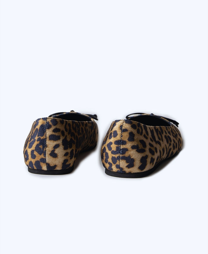 Sophie Animal Flat