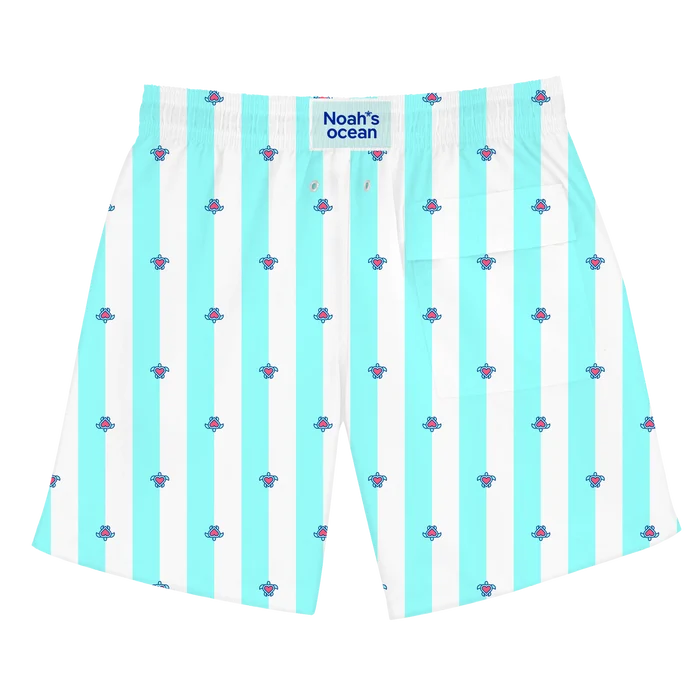 Nachhaltige Herren-Badehose aus recyceltem Material – Modell Turtles love lines von Noah*s Ocean.